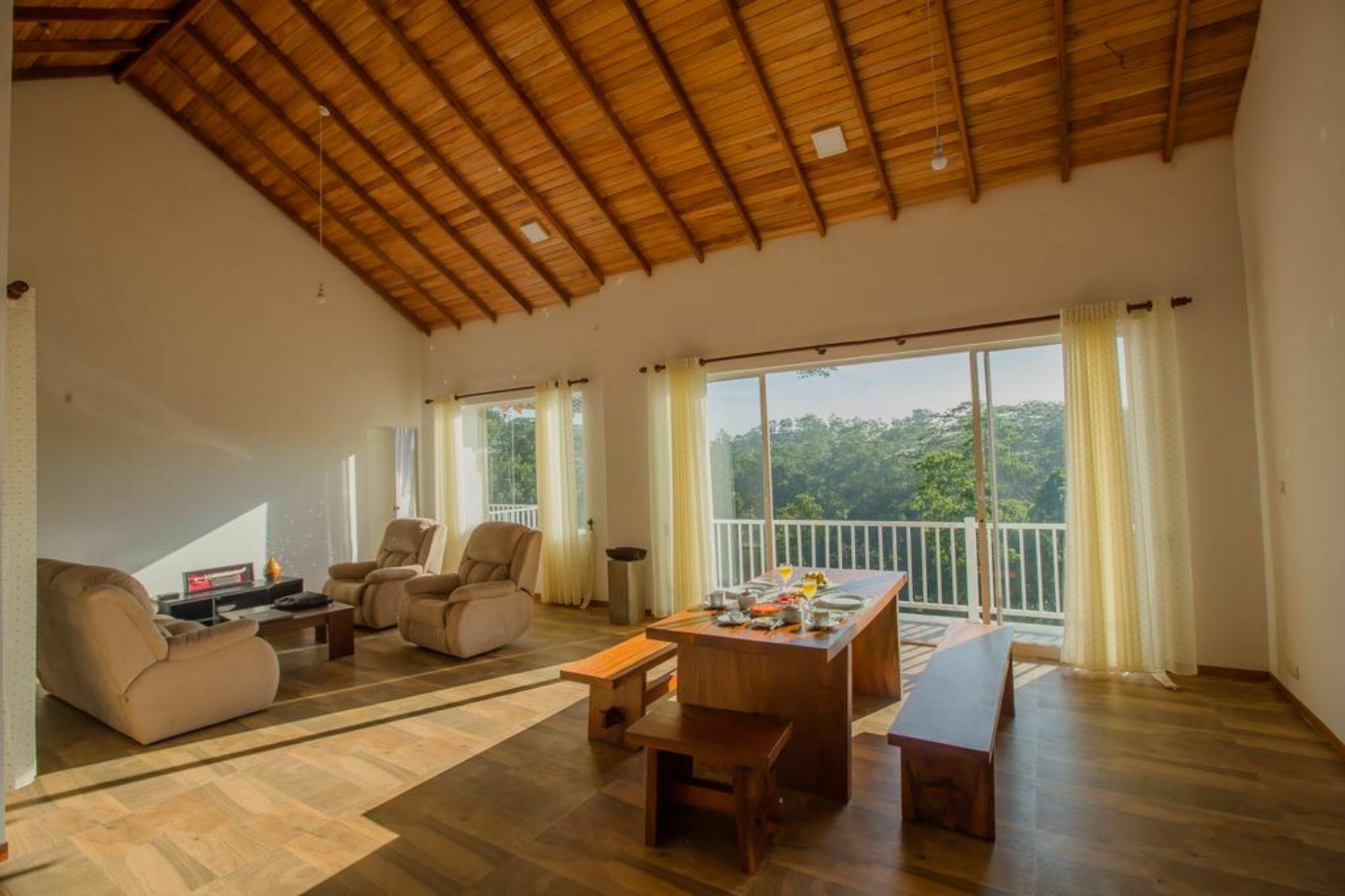Bee View Home Stay Канди Экстерьер фото