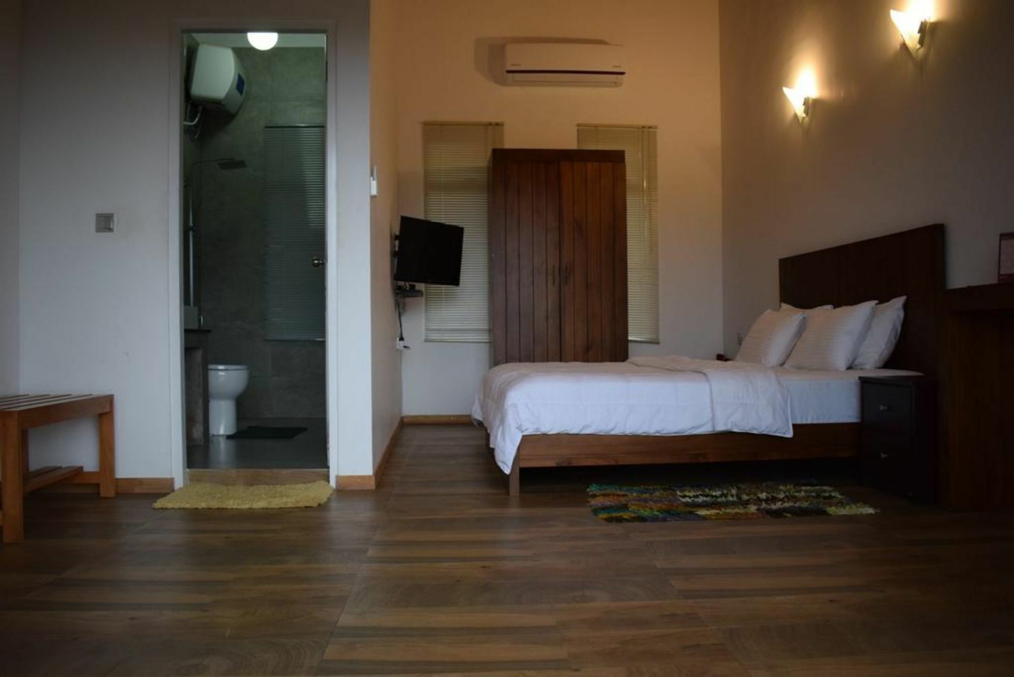 Bee View Home Stay Канди Экстерьер фото